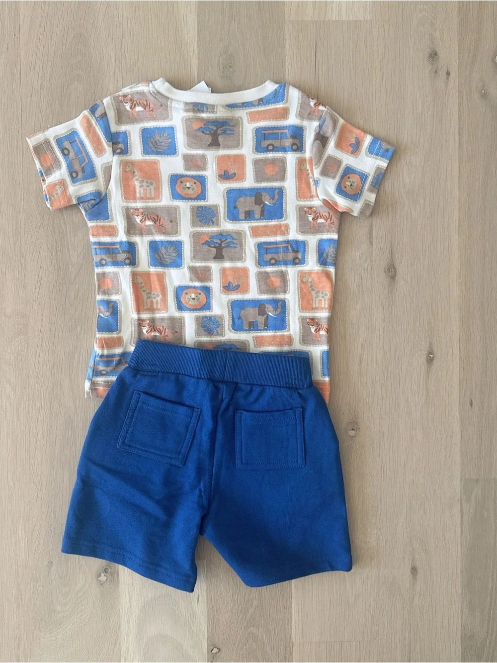 NWT Jojo Mann Bebe Safari Print Giraffe Pet Cotton T-Shirt & Shorts Set